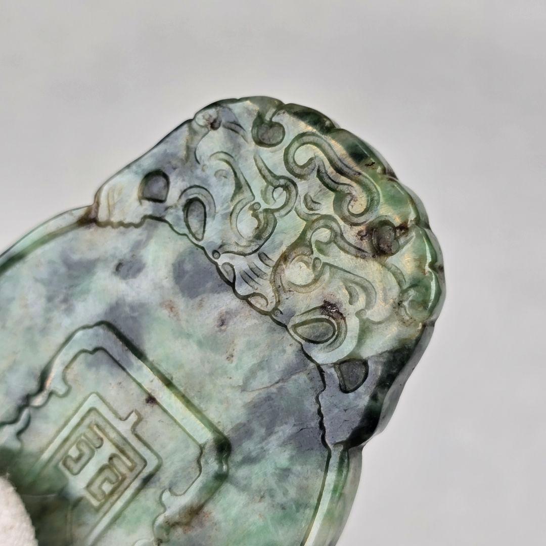 本物天然古翡翠 両面細工手彫 清 祥雲寅虎紋 玉佩 象嵌物 根付 貴重