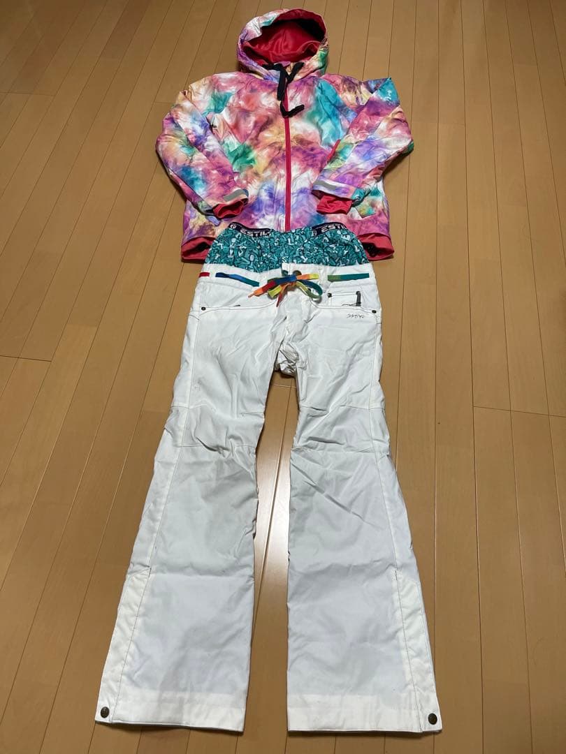 エスティロ　女性スキーウェア　ピンク