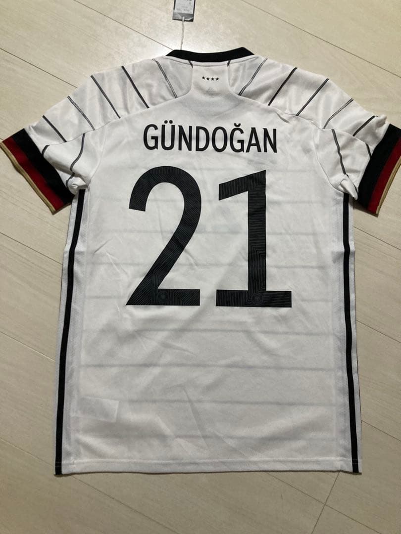 【新品未使用タグ付き】ドイツ代表2020ホームユニフォーム21番ギュンドアン
