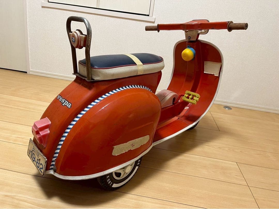 VESPA ペダル式三輪車 ブリキ玩具 置物