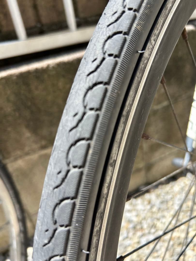 クロスバイク グレー レバー式ブレーキ