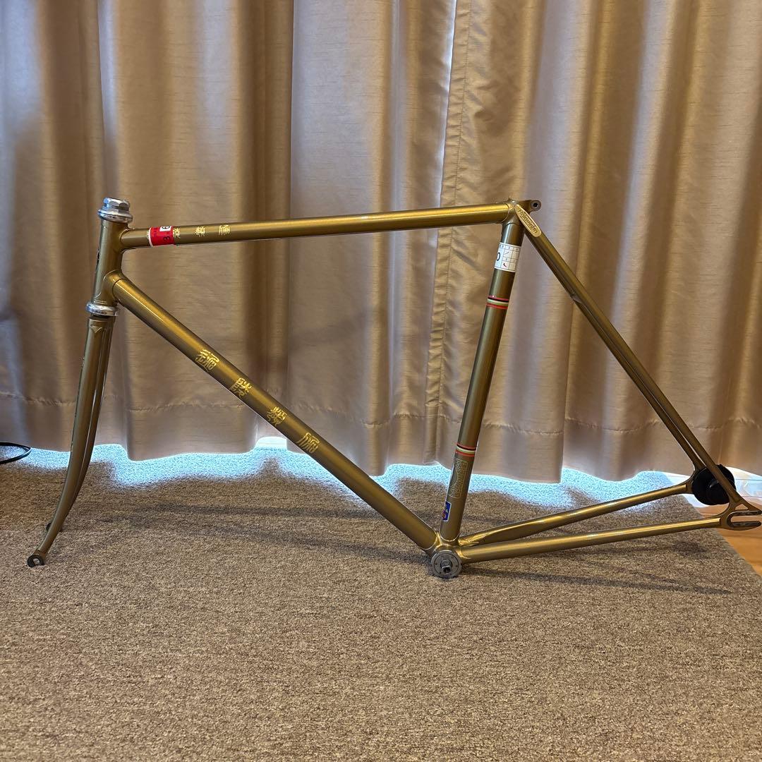 カラビンカ　ピスト　フレーム　njs