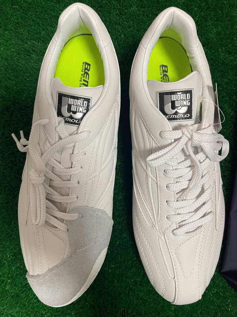 ビモロスパイク　WORLD WING BEMOLO スパイク ホワイト