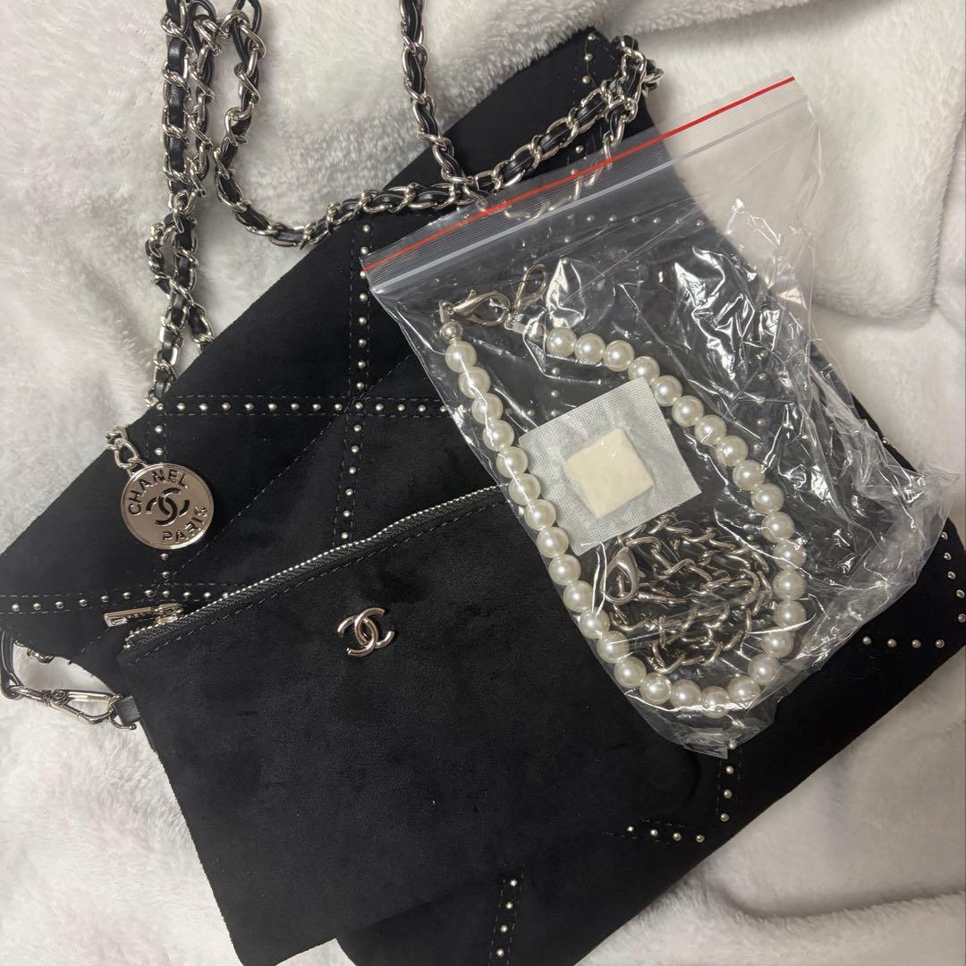 CHANEL ノベルティ チェーンバッグ パール ポーチ付き