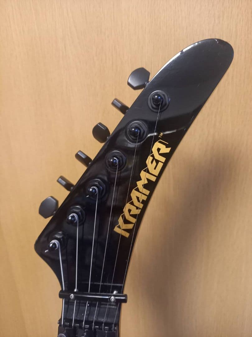 Kramer（クレーマー）エレキギター　サーフグリーン