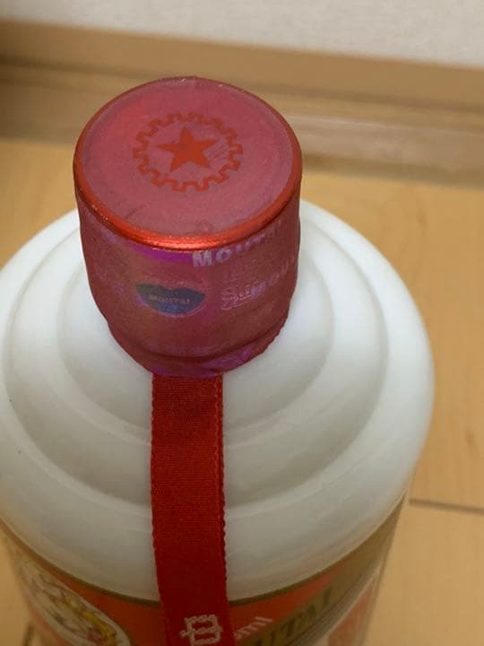 中国茅台酒(マオタイシュ) 500ml 53度 2014年 クラス付き