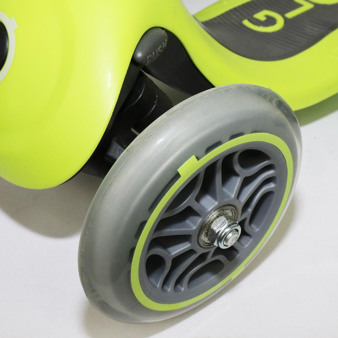 GLOBBER GO.UP DELUXE 緑 ゴーアップ 　キックボード 箱付き