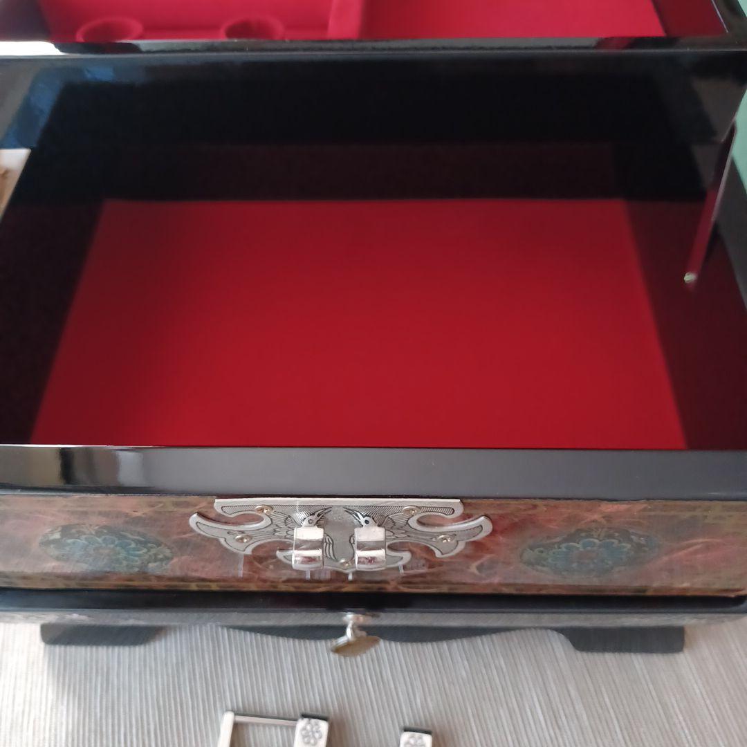 宝石箱　小物収納　螺鈿細工 漆器　工芸品　鏡付き