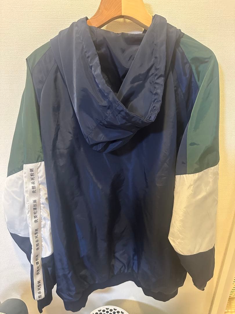 ずとまよ　フード付ジャケット（洗濯機付）サイズXL