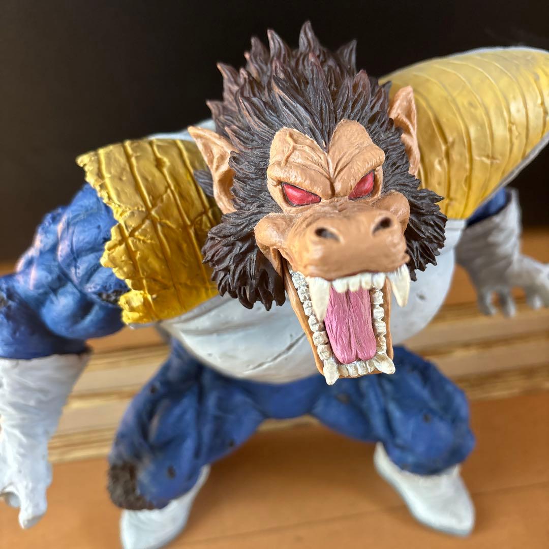 サイヤ人の大猿フィギュア 約20cm