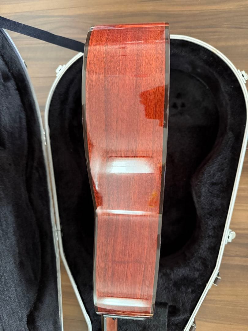 Takamine エレクトリカルアコースティックギター　PT407