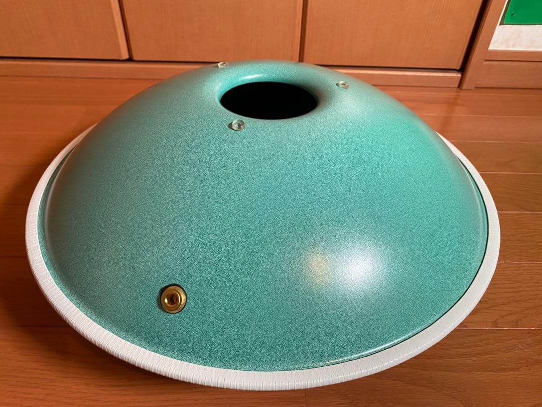 2オクターブのタンクドラム Tank Drum