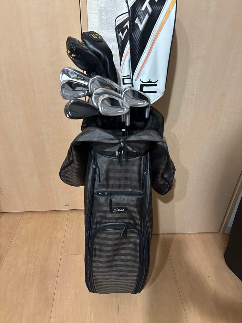 タイトリスト　キャディバッグ　ゴルフバッグ