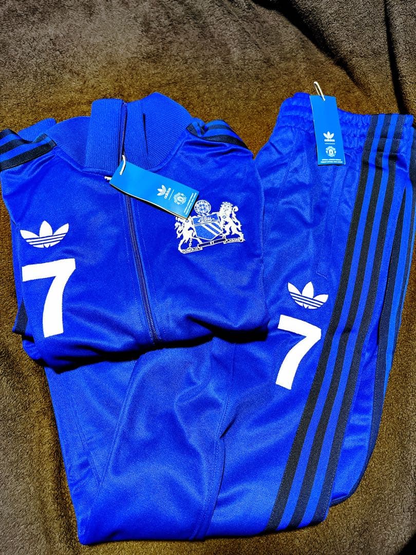 adidas originals マンチェスターユナイテッド　ジャージセット