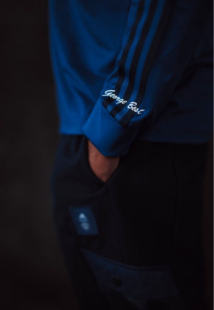 adidas originals マンチェスターユナイテッド　ジャージセット