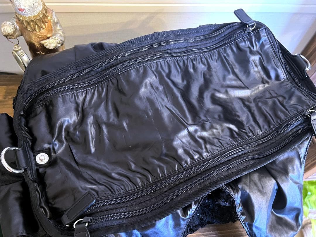 リュクスバーディ コードレースファセットキャリーM / 犬用キャリーバッグ 黒