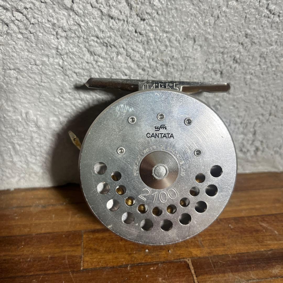 ufmウエダ CANTATA 2100 フライリール 布袋付き アルミ製 手巻き