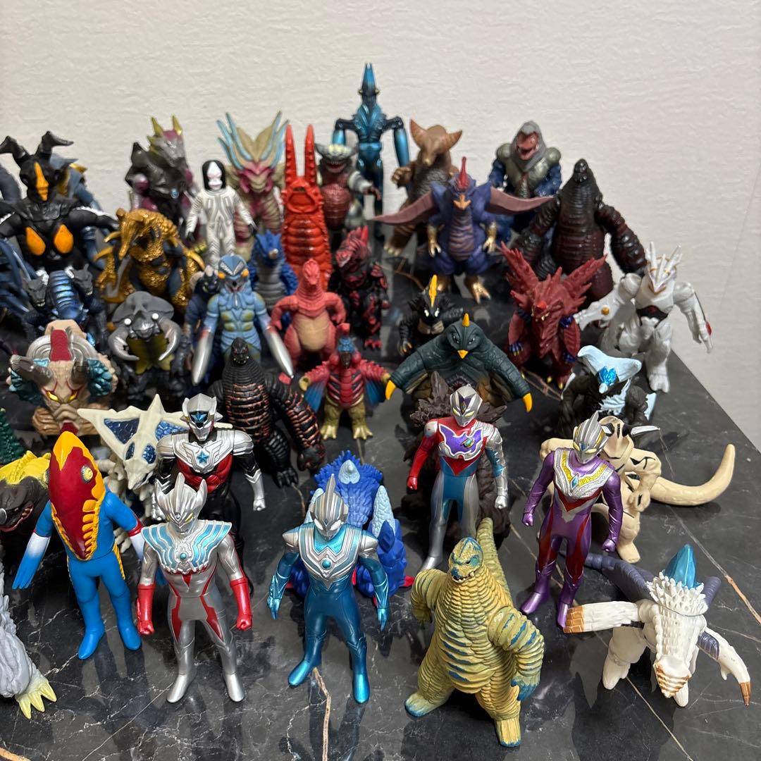 ウルトラマン　フィギア　怪獣　大量　まとめ売り