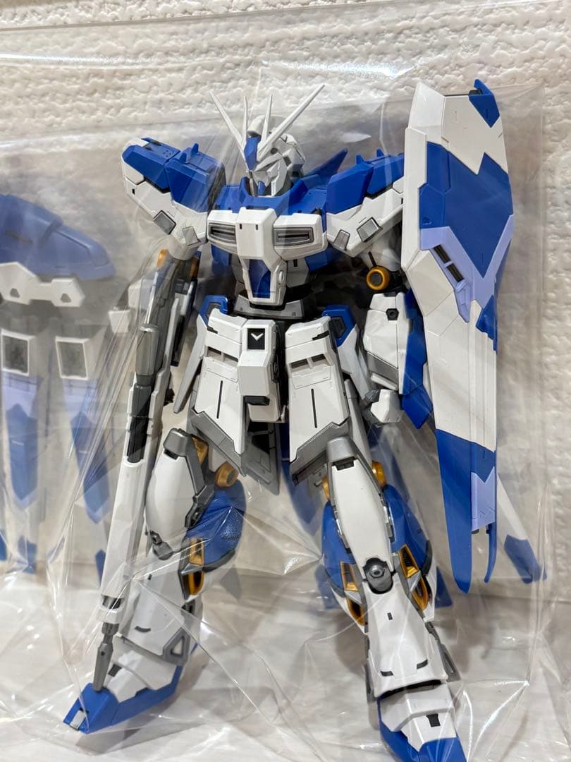 ②ジャンクプラモデル ガンプラ系・RG Hi-νガンダム HG アカツキ 他