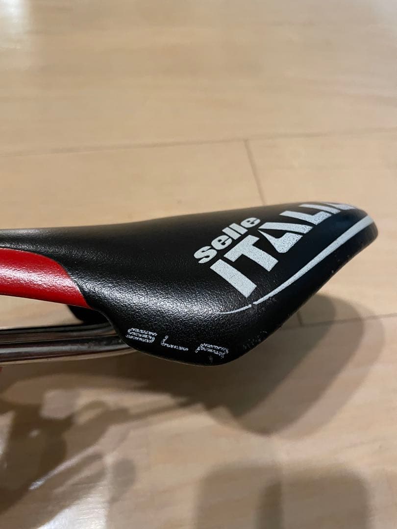 Selle Italia SLRチームエディション ブラック/レッド