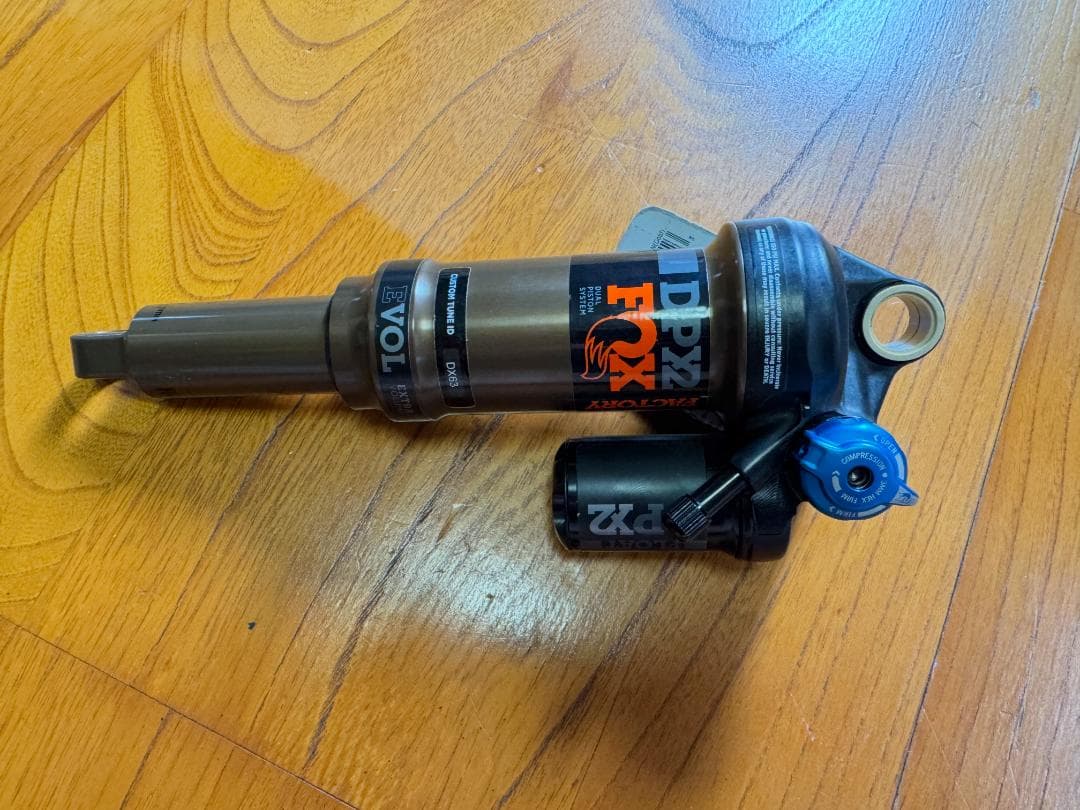 FOX FLOAT DPX2 カシマコート 210 × 52.5