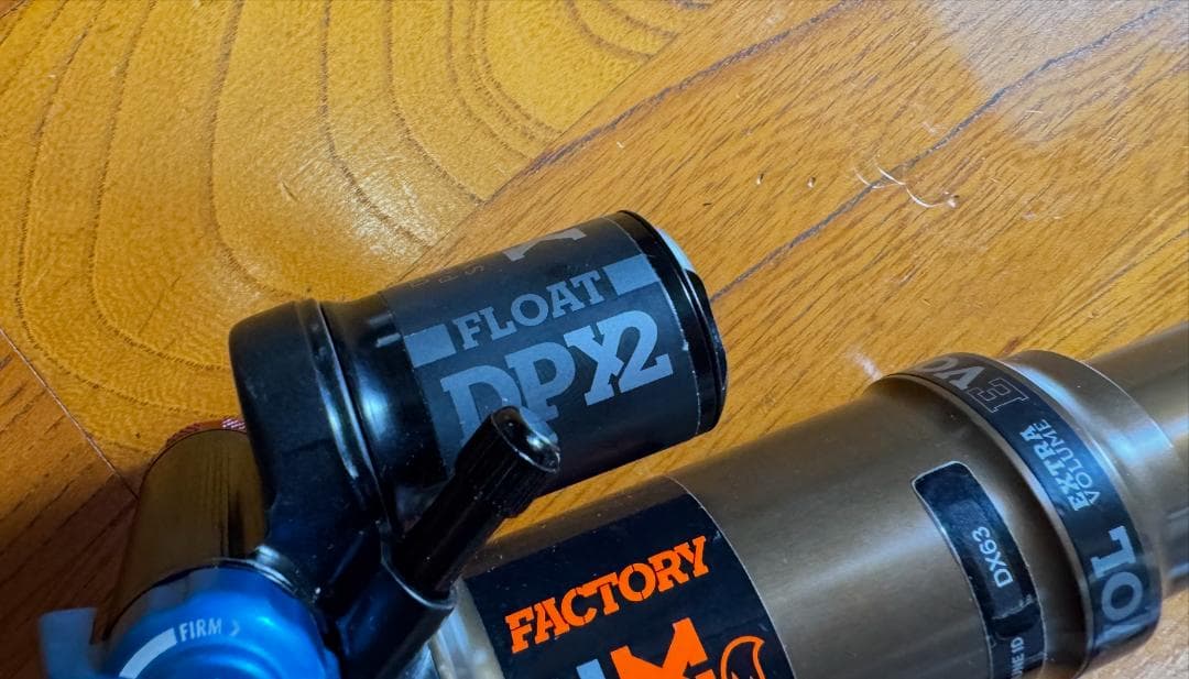 FOX FLOAT DPX2 カシマコート 210 × 52.5