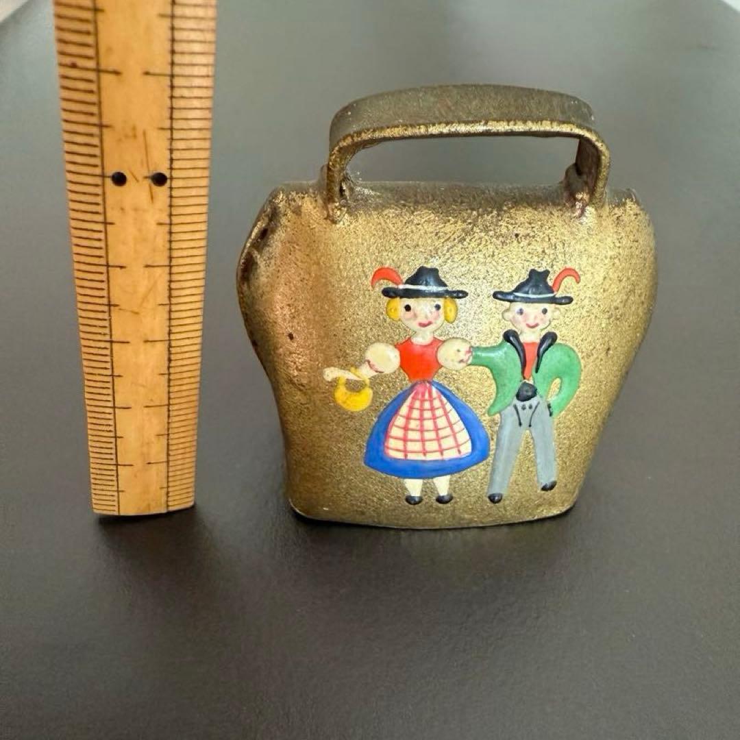 古い　カウベル