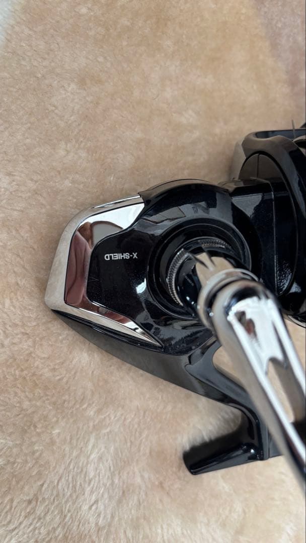 未使用品　/　シマノ SW8000HG スピニングリール