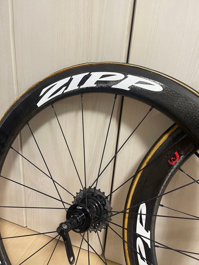 zipp 404 firecrest カーボンホイール　定価30万