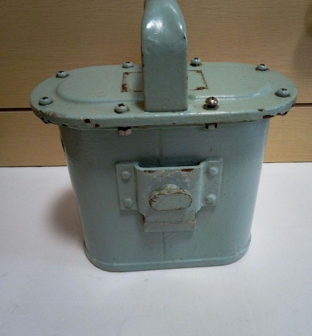 レトロ　アンティーク　ヴィンテージ　希少な海上自衛隊の乾電池式応急灯