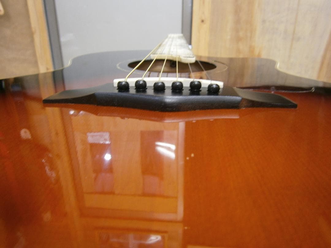 期間限定特価 ・Sヤイリ＜YE-50＞エレアコ・トップ単板・クラシック4