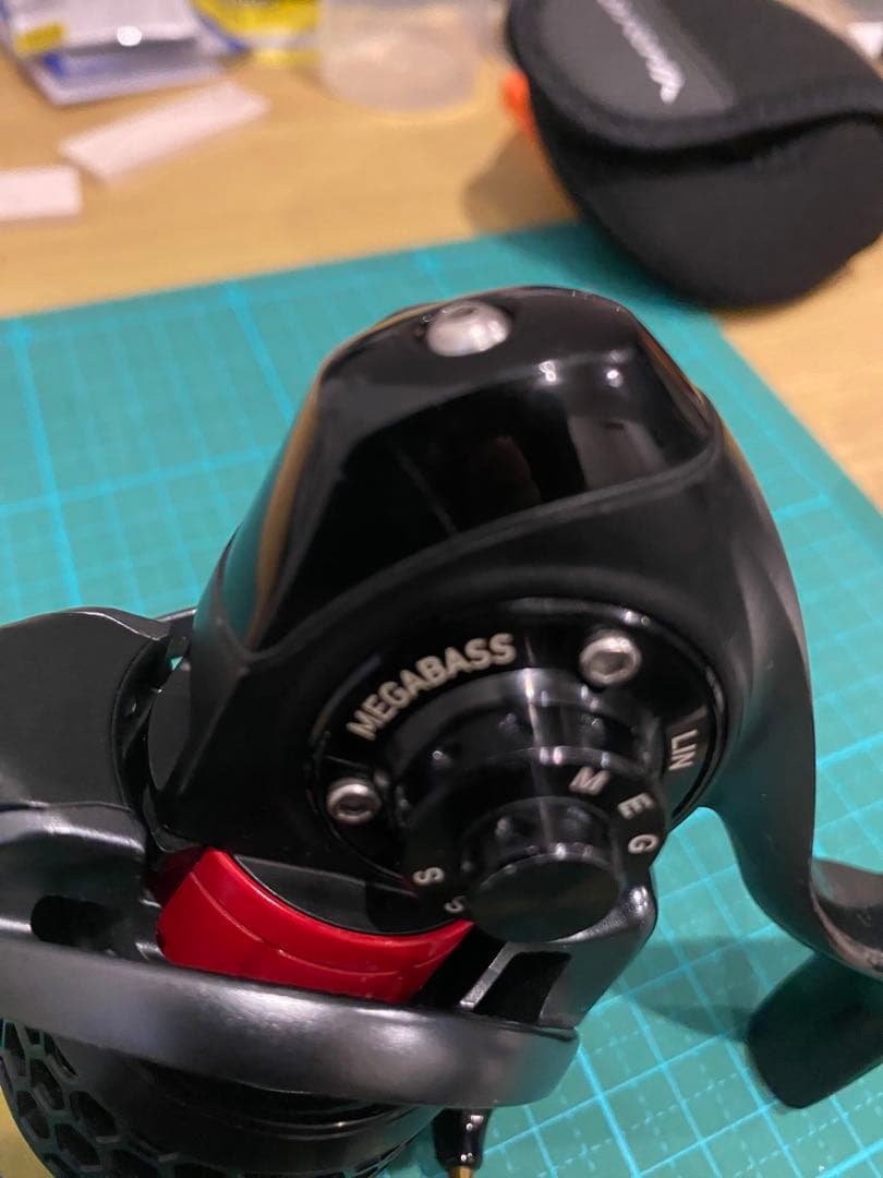 リール Megabass LIN 258 HM