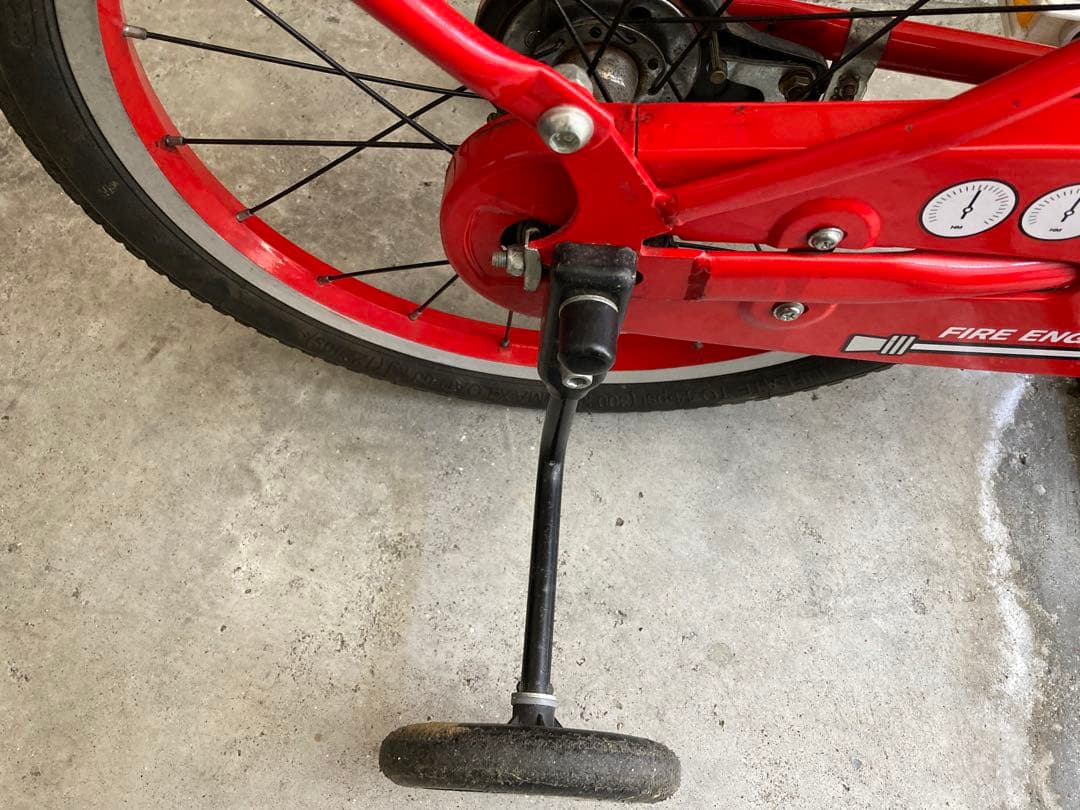 子供　消防車　自転車　駒付き