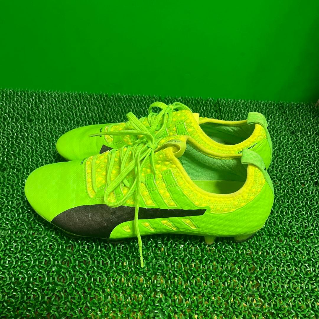 プーマ サッカースパイクエヴォパワー VIGOR 1 FG(グリーン×ブラック)