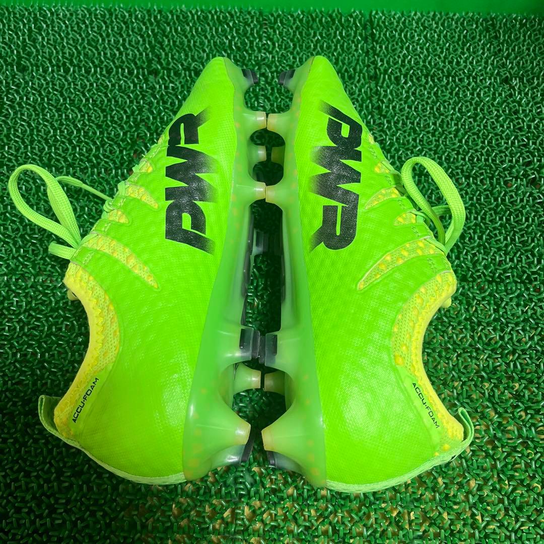 プーマ サッカースパイクエヴォパワー VIGOR 1 FG(グリーン×ブラック)