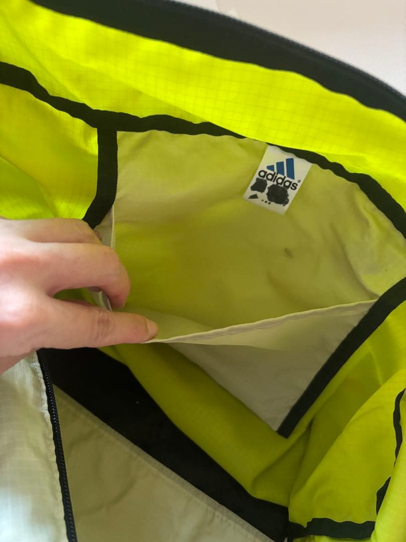 adidas ボストンバッグ　平成レトロ　当時　旅行　修学旅行　便利　紐付き