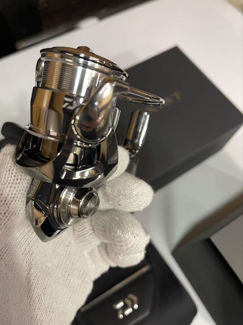 超美品ダイワ　22EXIST SF2000SS-P