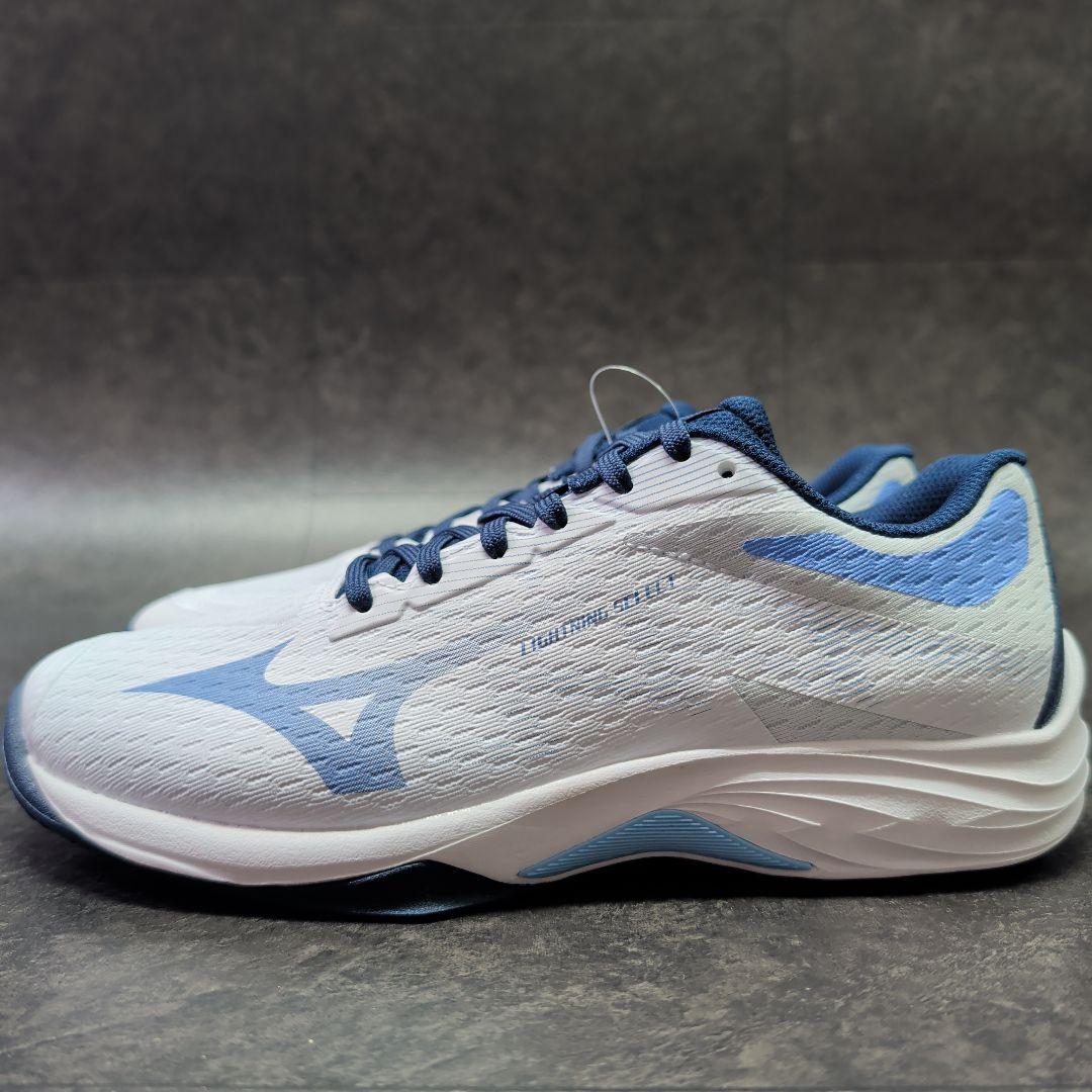 ミズノ　バレーボールシューズ　ライトニングセレクト　24.0cm　新品