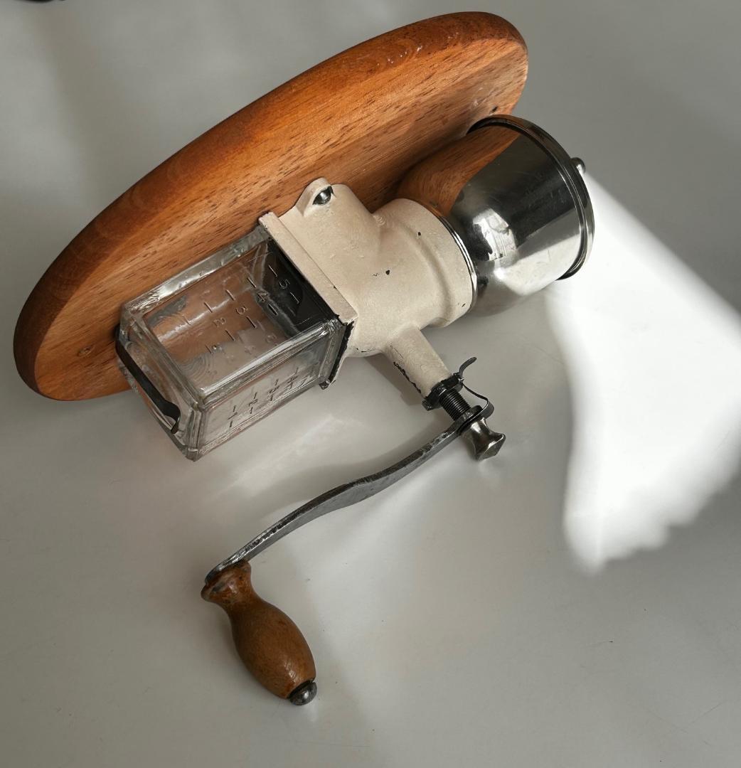 フランス　壁掛け　プジョーコーヒーミル　ブロカント　古道具　アンティーク