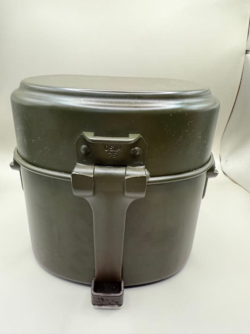 【美品】【レア】ドイツ軍 アルミ飯盒 OSIM75 メスキット　はんごうキャンプ