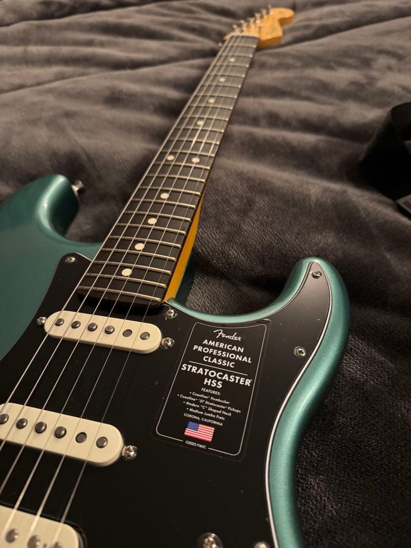 新未Fender American Professional Classic