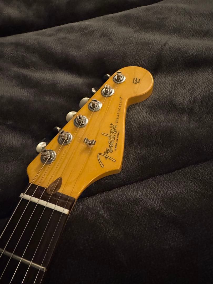 新未Fender American Professional Classic