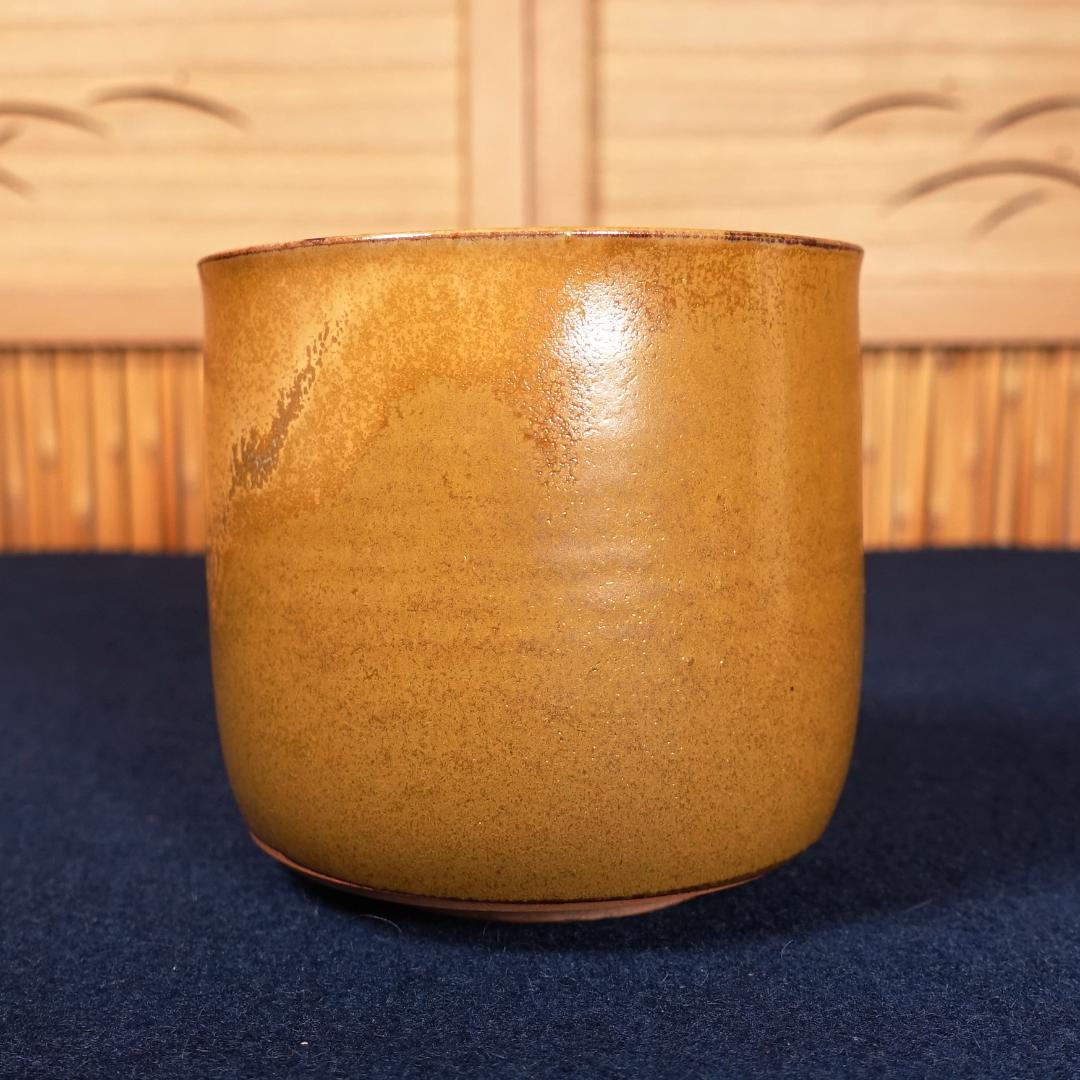 高取焼宗家 十一代 高取静山 秀逸作 高取筒茶碗 共箱 茶道具