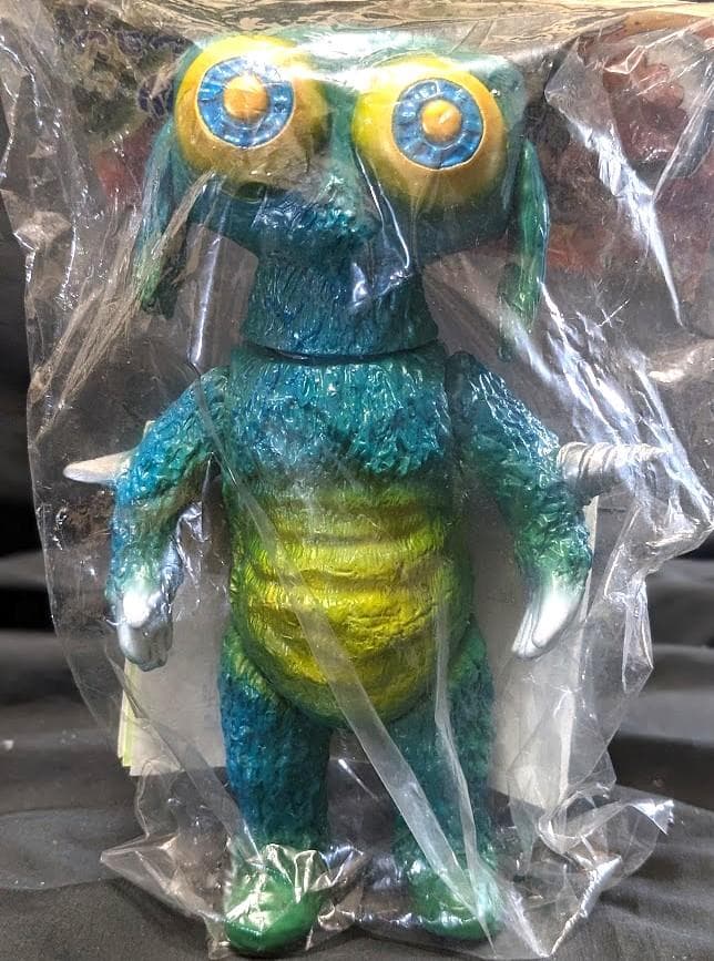 ギラギンド「スペクトルマン」登場怪獣（ベアモデル）未開封ソフビフィギュア