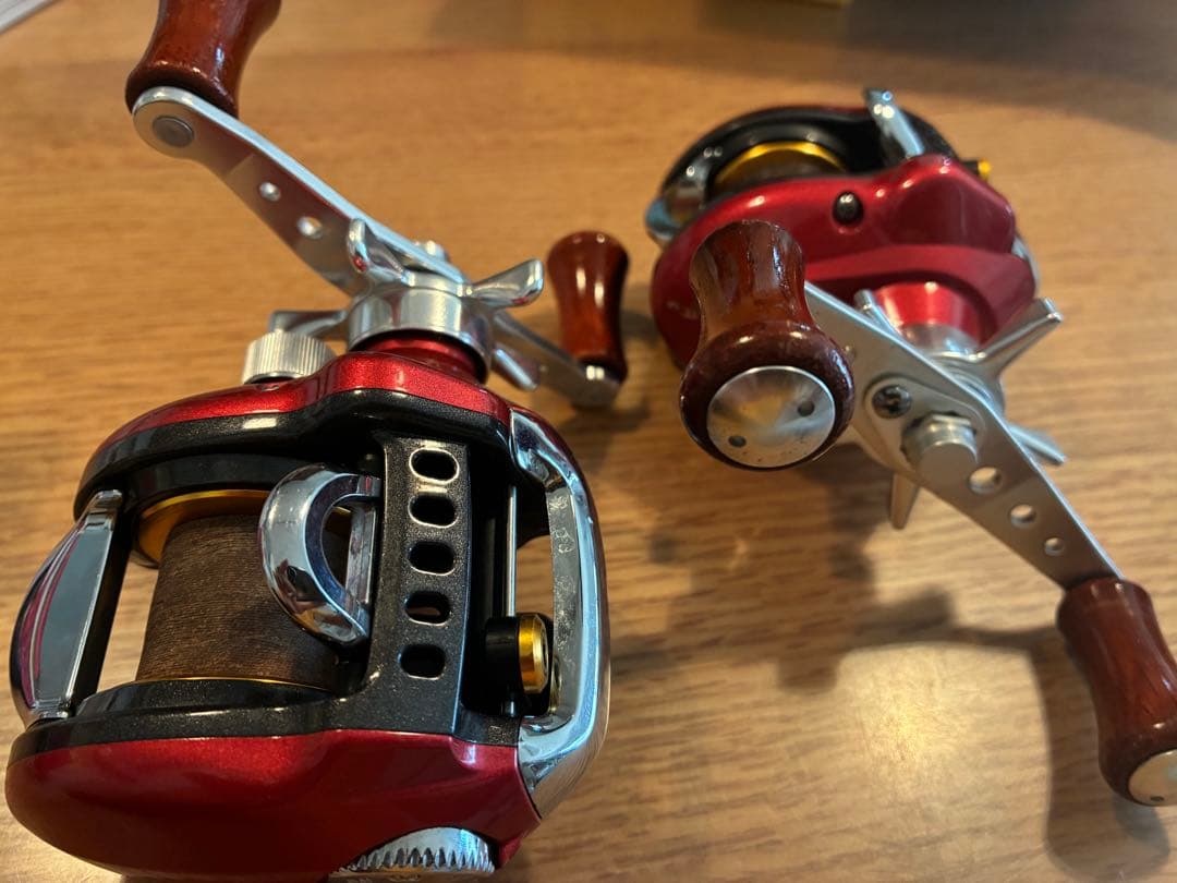 ダイワ　スマックレッドチューン2個セット、右ハンドル左ハンドル　カワハギ、アナゴ