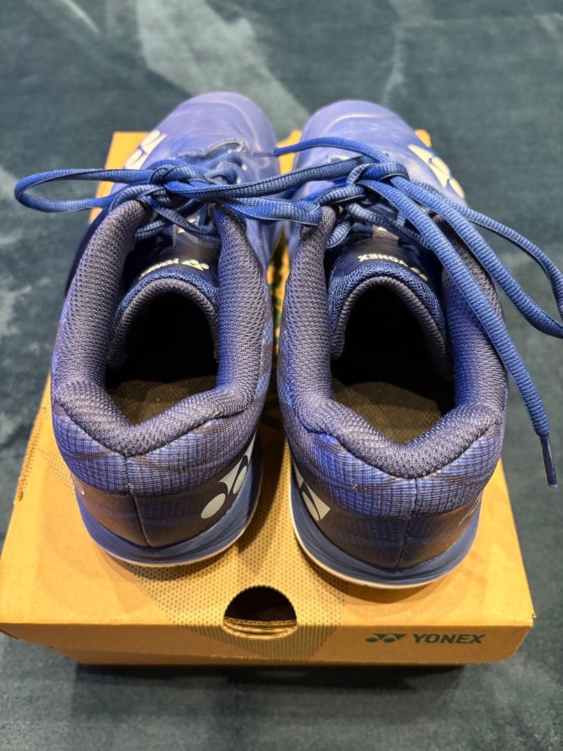 YONEX AERUS バドミントンシューズ ブルー 箱付き