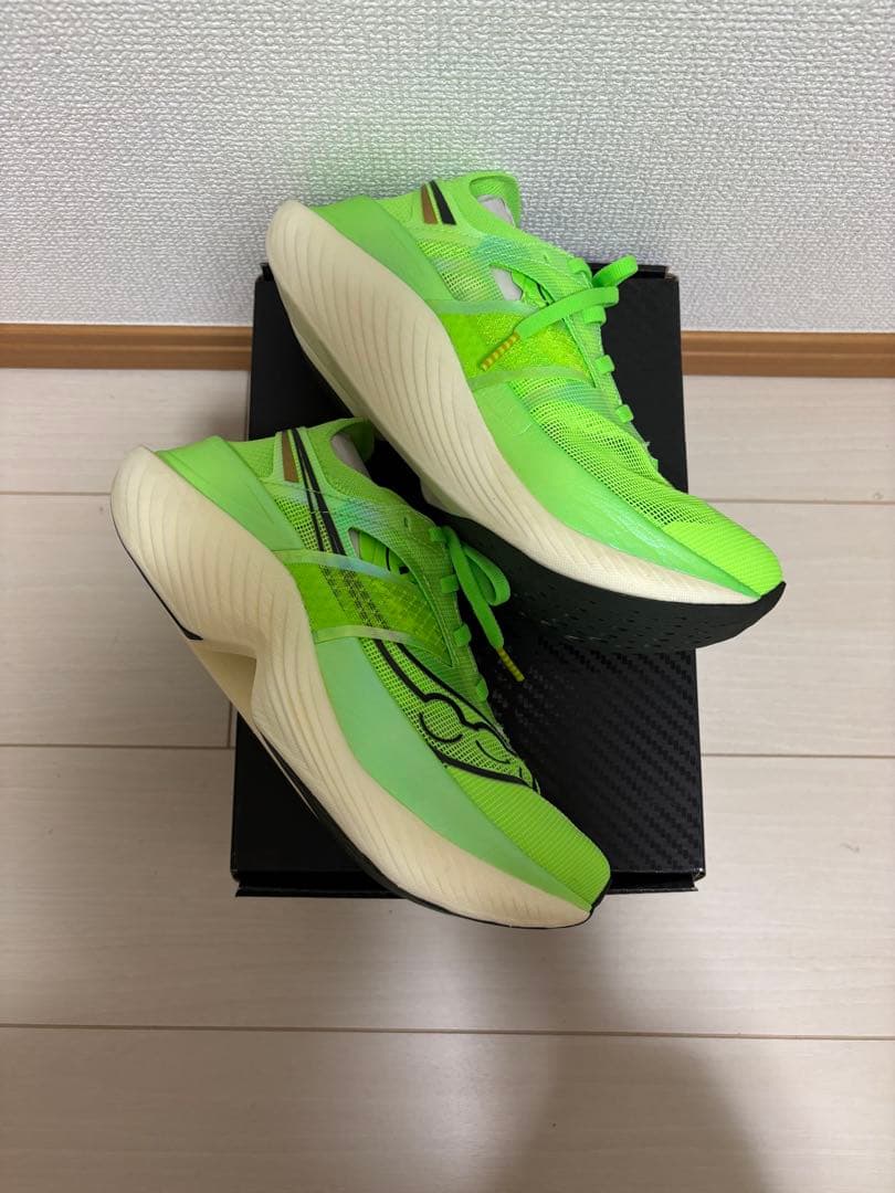 【未使用】最上位モデル　サッカニー　エンドルフィンエリート　23.5