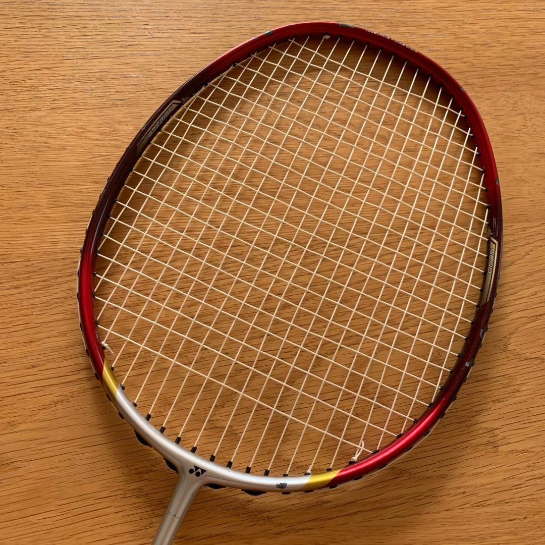 ヨネックス:ナノスピード7000