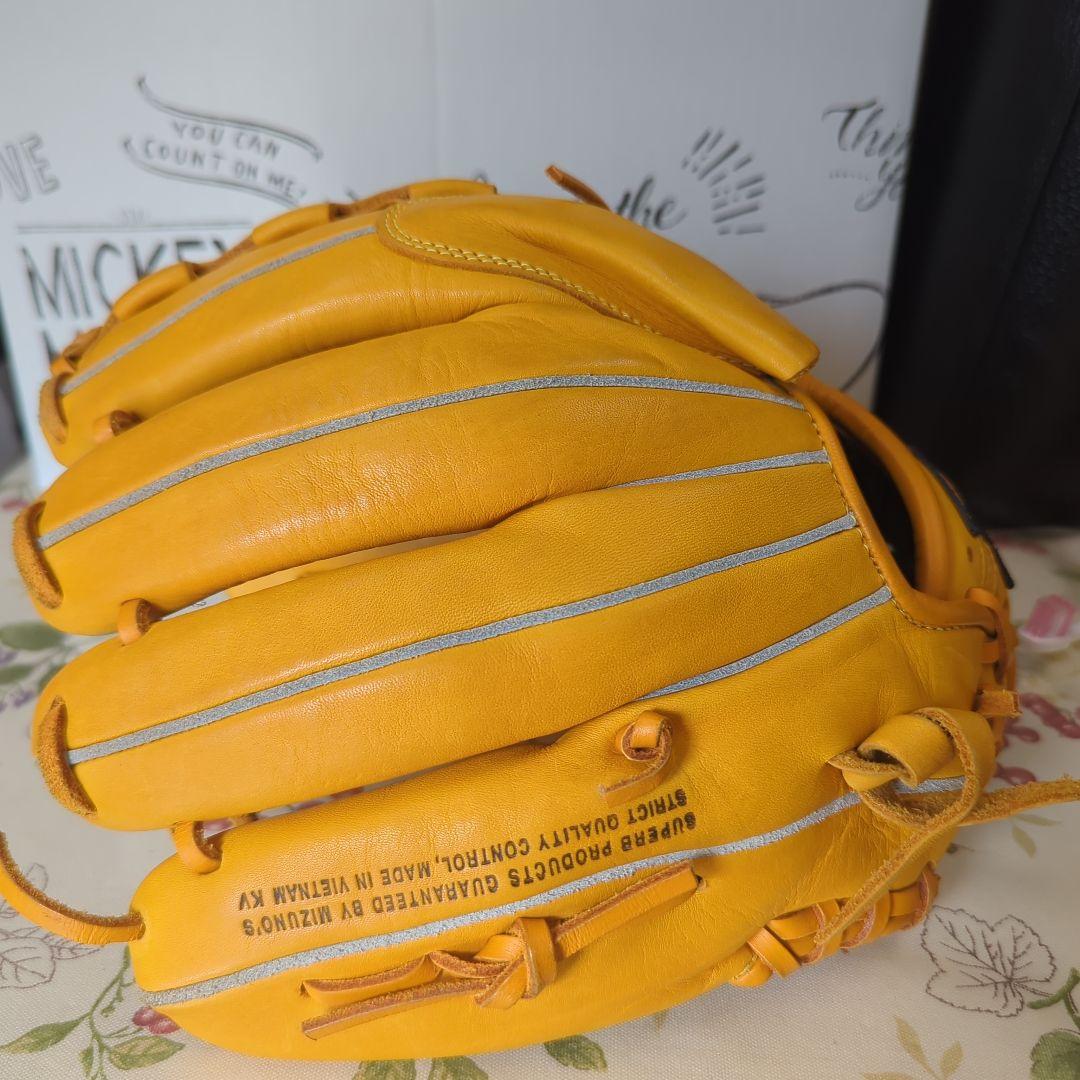 か*ず様 【大人用軟式野球グローブ】Mizuno Professional 斎藤