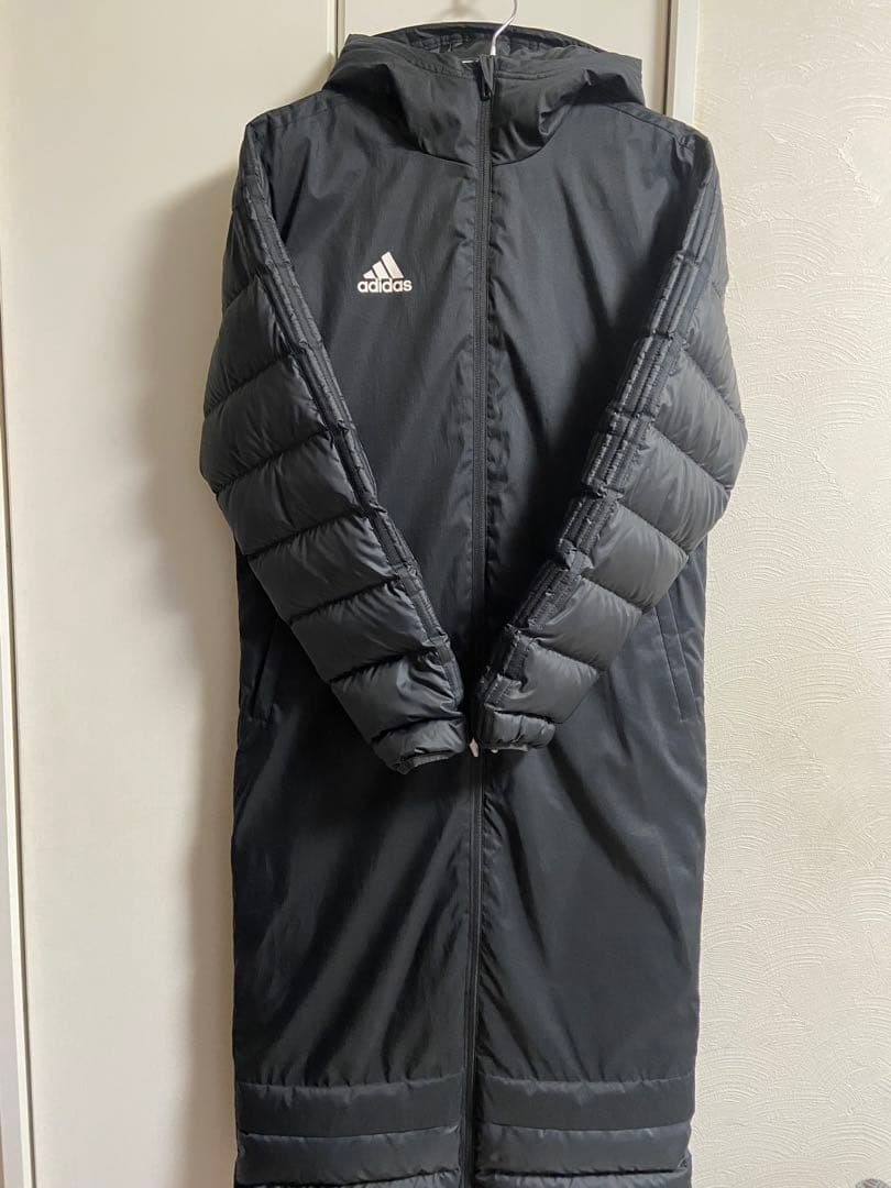 アディダス ブラック ダウン ベンチコート 黒 メンズM ホームクリーニング可